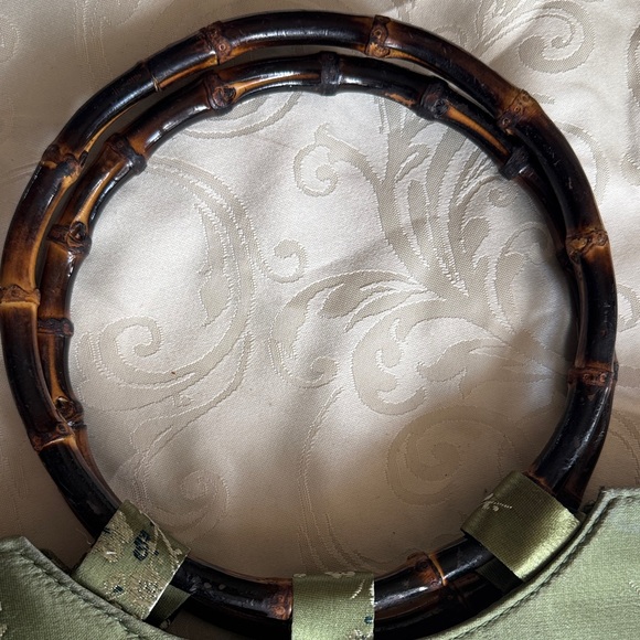 Oriental Green Floral Embroidered Handbag with Bamboo Handles- like NEW! - Picture 5 of 6